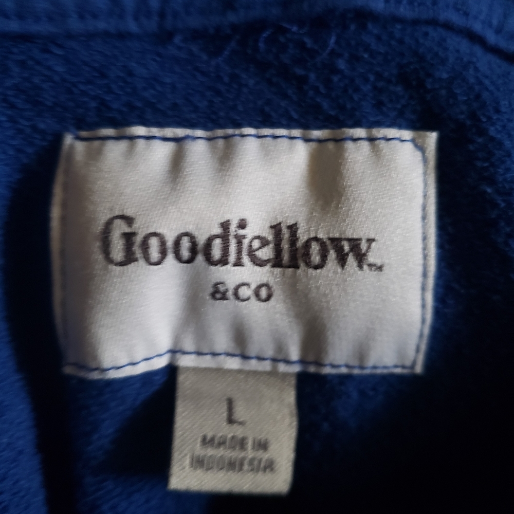 Hoodie Size L - Picture 2 of 2